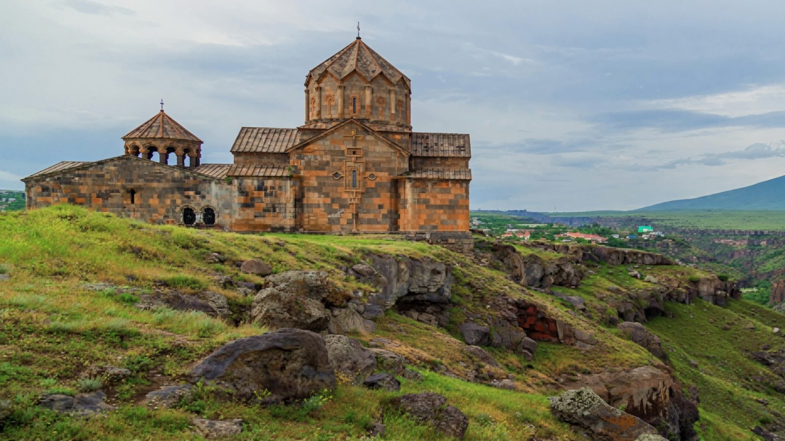 Saghmosavank — Adel Tour, Armenia